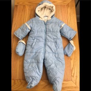 Snowsuit for baby girls blue. The Children’s Place